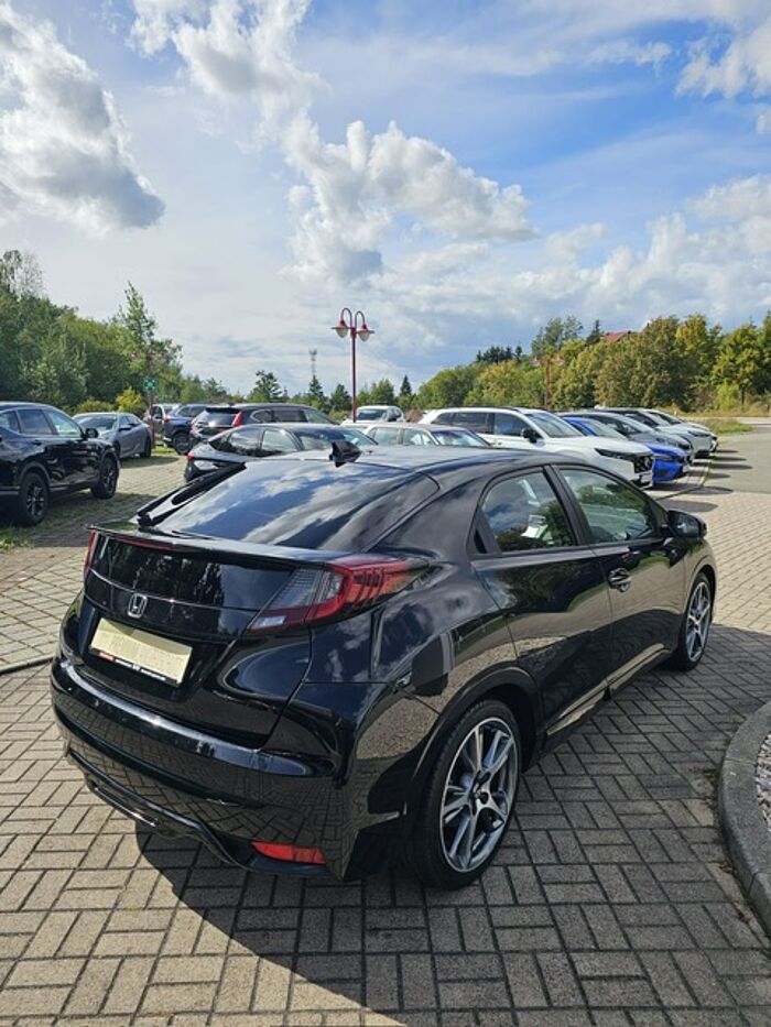 Honda Civic 1.4 i-VTEC Edition X