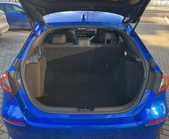 Honda Civic e: HEV 2.0 i-MMD Hybrid Sport