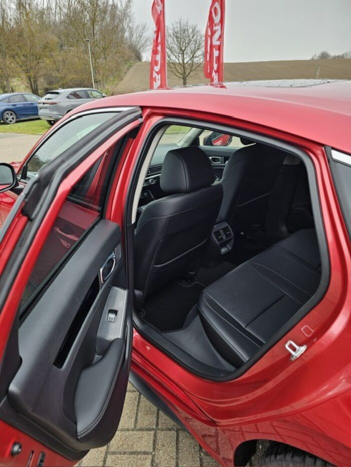 Honda Civic e:HEV 2.0 i-MMD Hybrid Advance