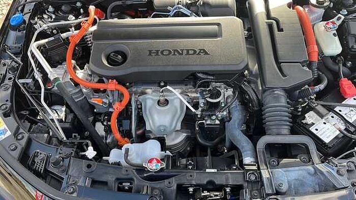 Honda Civic e: HEV 2.0 i-MMD Hybrid Advance
