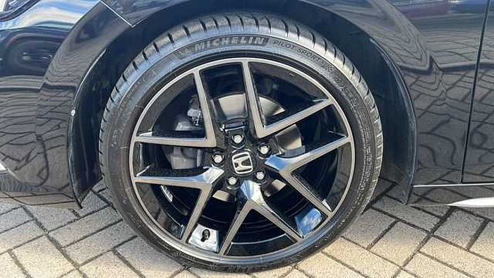 Honda Civic e: HEV 2.0 i-MMD Hybrid Advance